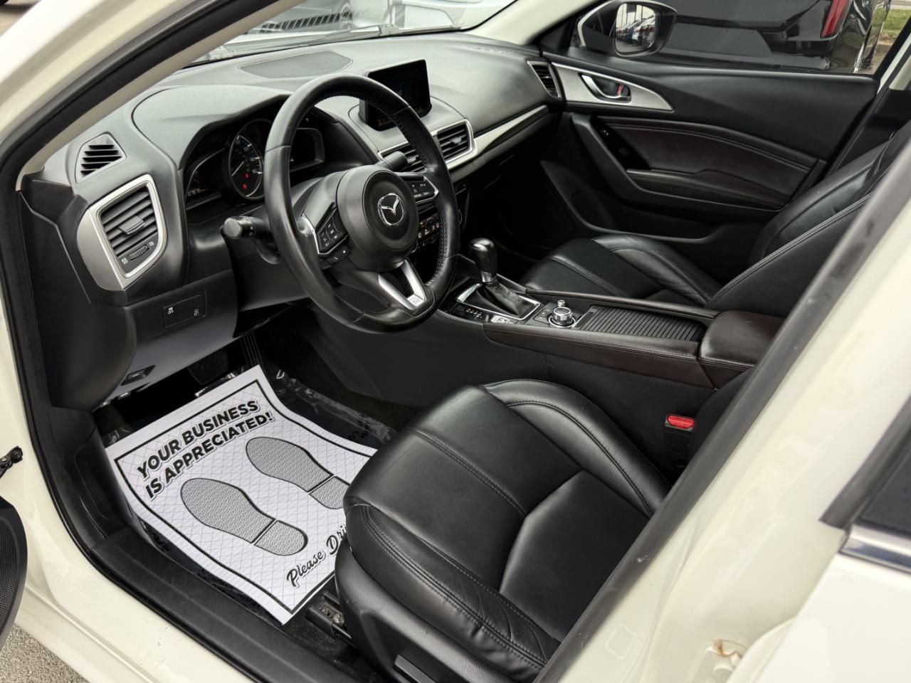 Mazda MAZDA3 s Touring AT 4-Door 2018