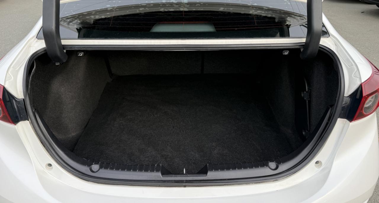 Mazda MAZDA3 s Touring AT 4-Door 2018