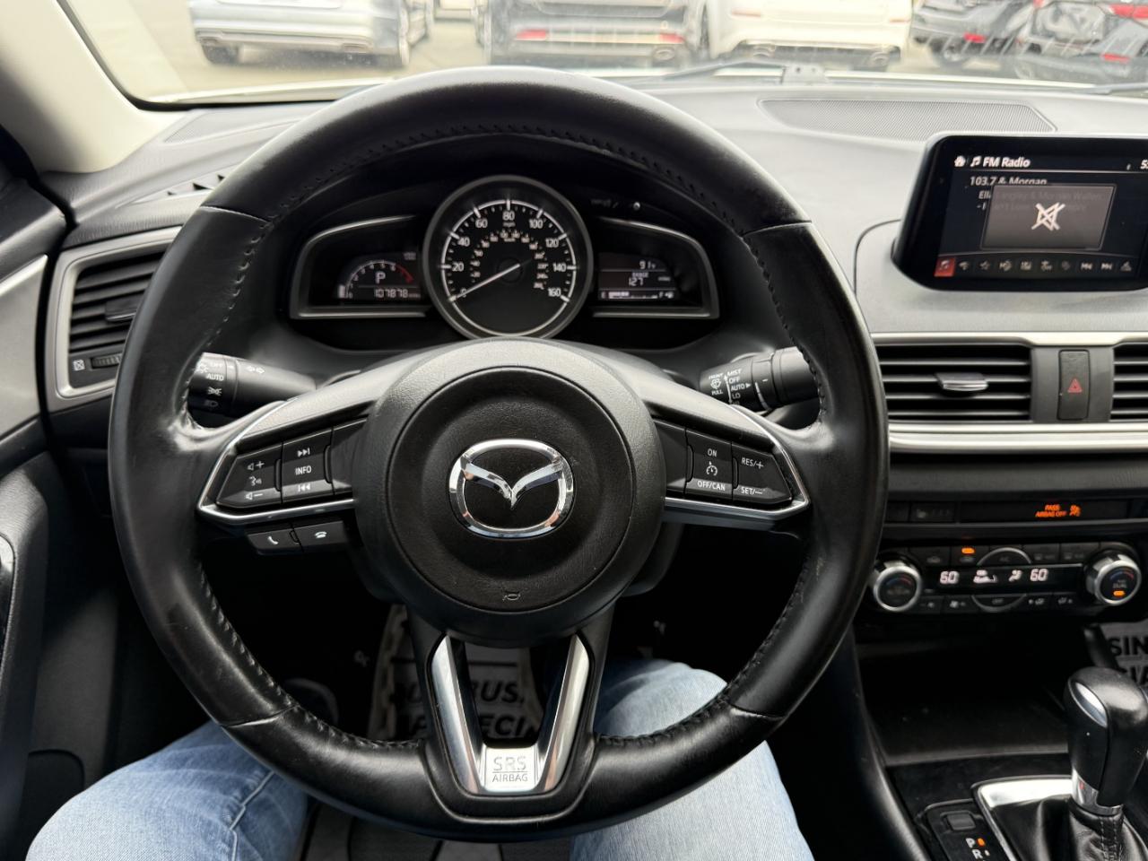Mazda MAZDA3 s Touring AT 4-Door 2018