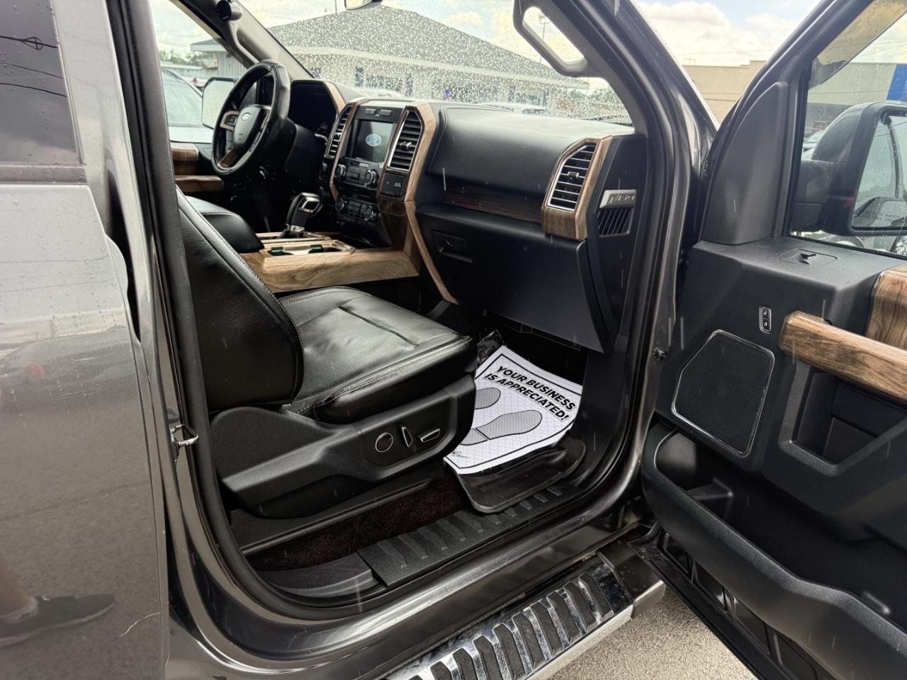 Ford F-150 Lariat SuperCrew 5.5-ft. Bed 4WD 2016