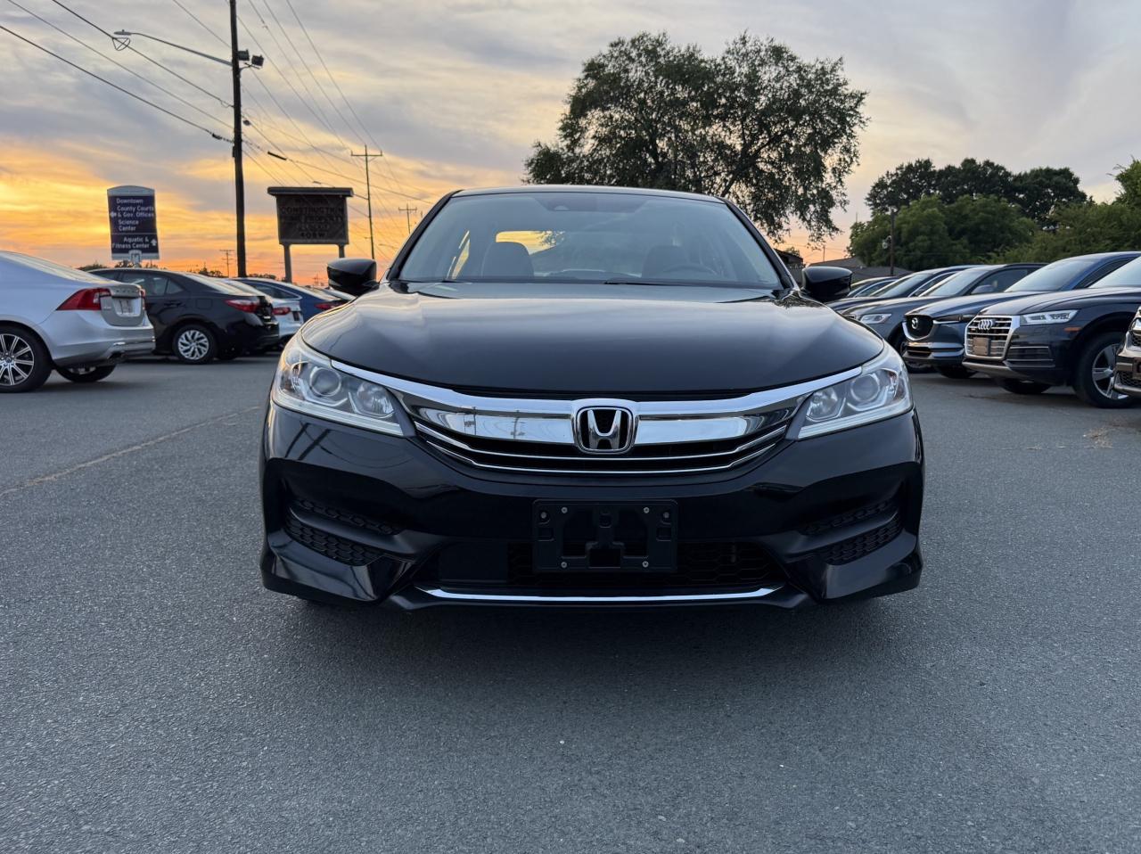 Honda Accord LX Sedan CVT w/ Honda Sensing 2016