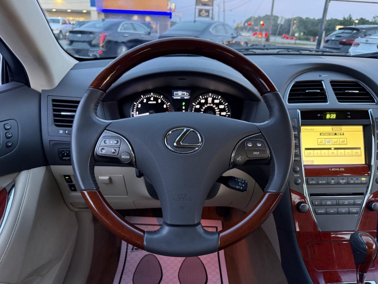 Lexus ES 350 Sedan 2012