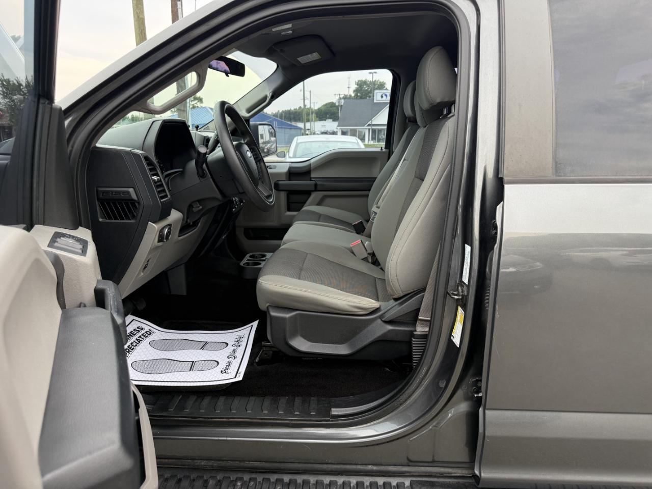 Ford F-150 Lariat SuperCrew 5.5-ft. Bed 4WD 2016