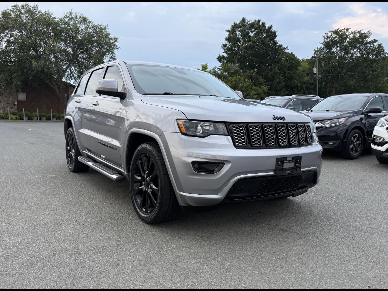 2019 Jeep Grand Cherokee Altitude 2WD