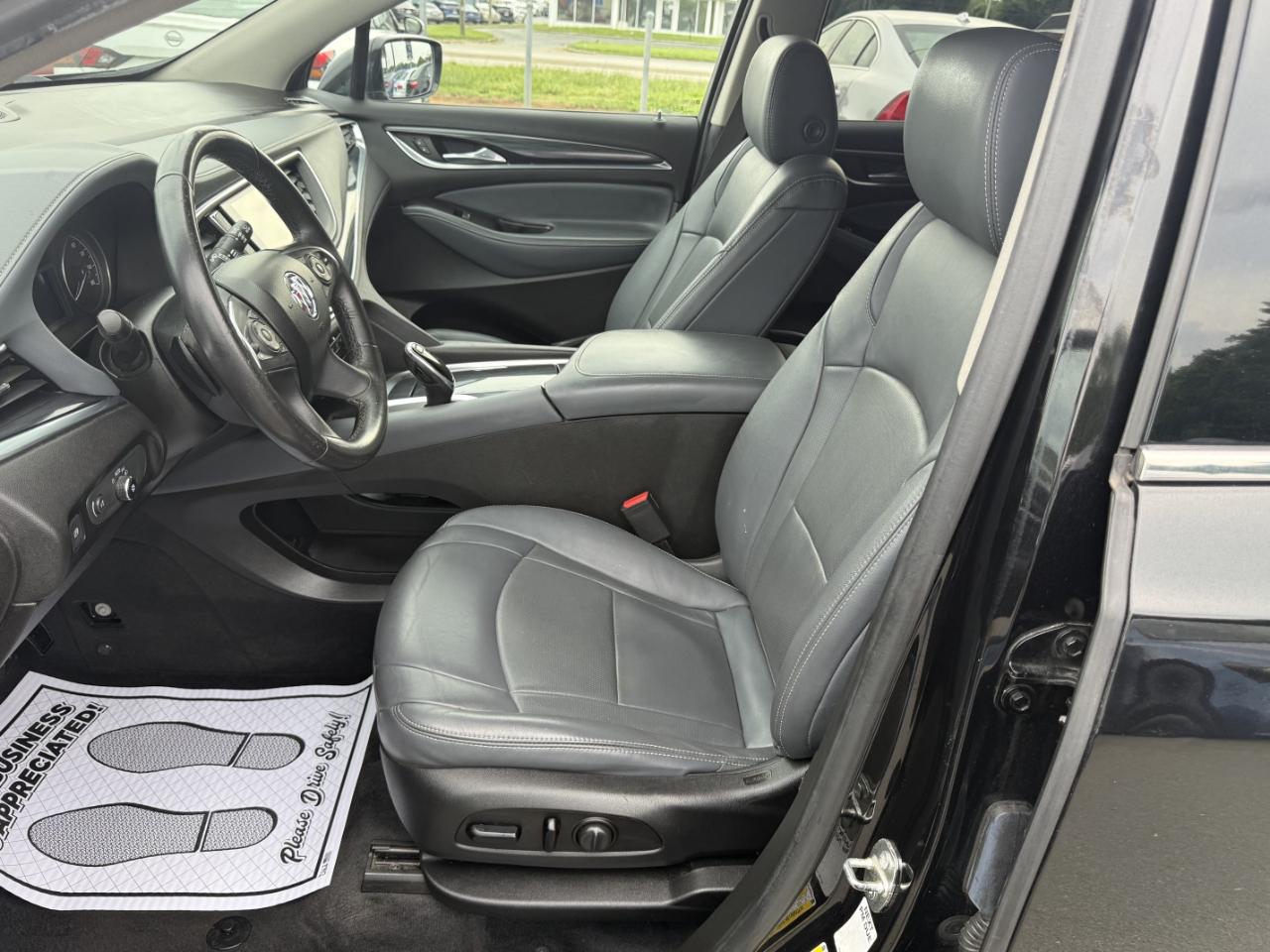 Buick Enclave Essence FWD 2020