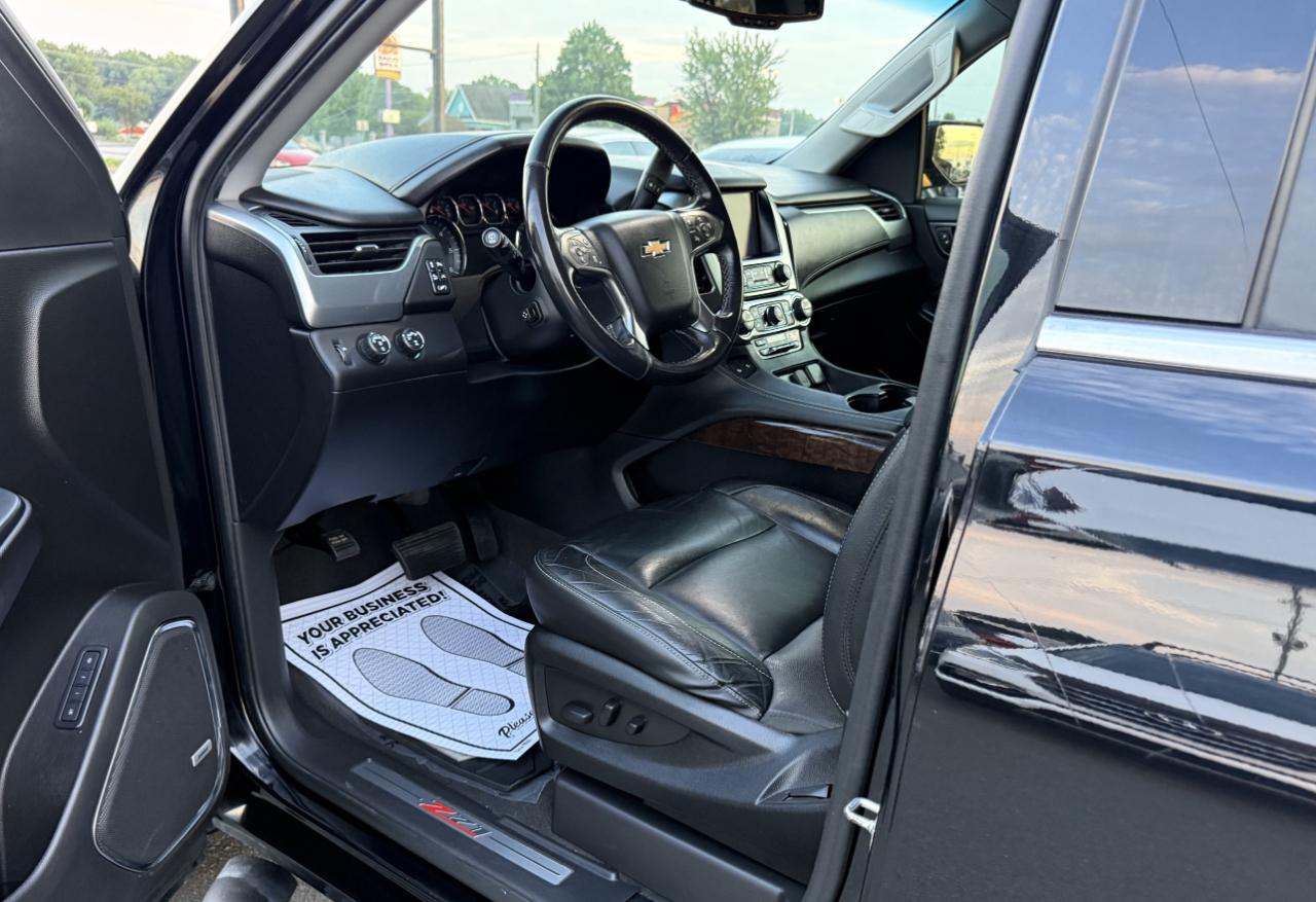 Chevrolet Suburban LT 4WD 2020