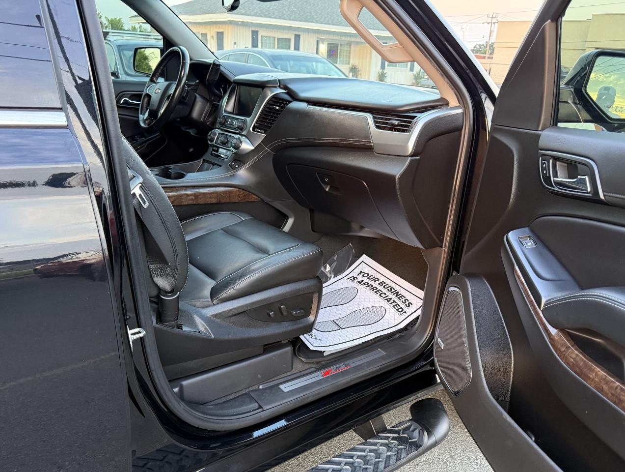 Chevrolet Suburban LT 4WD 2020