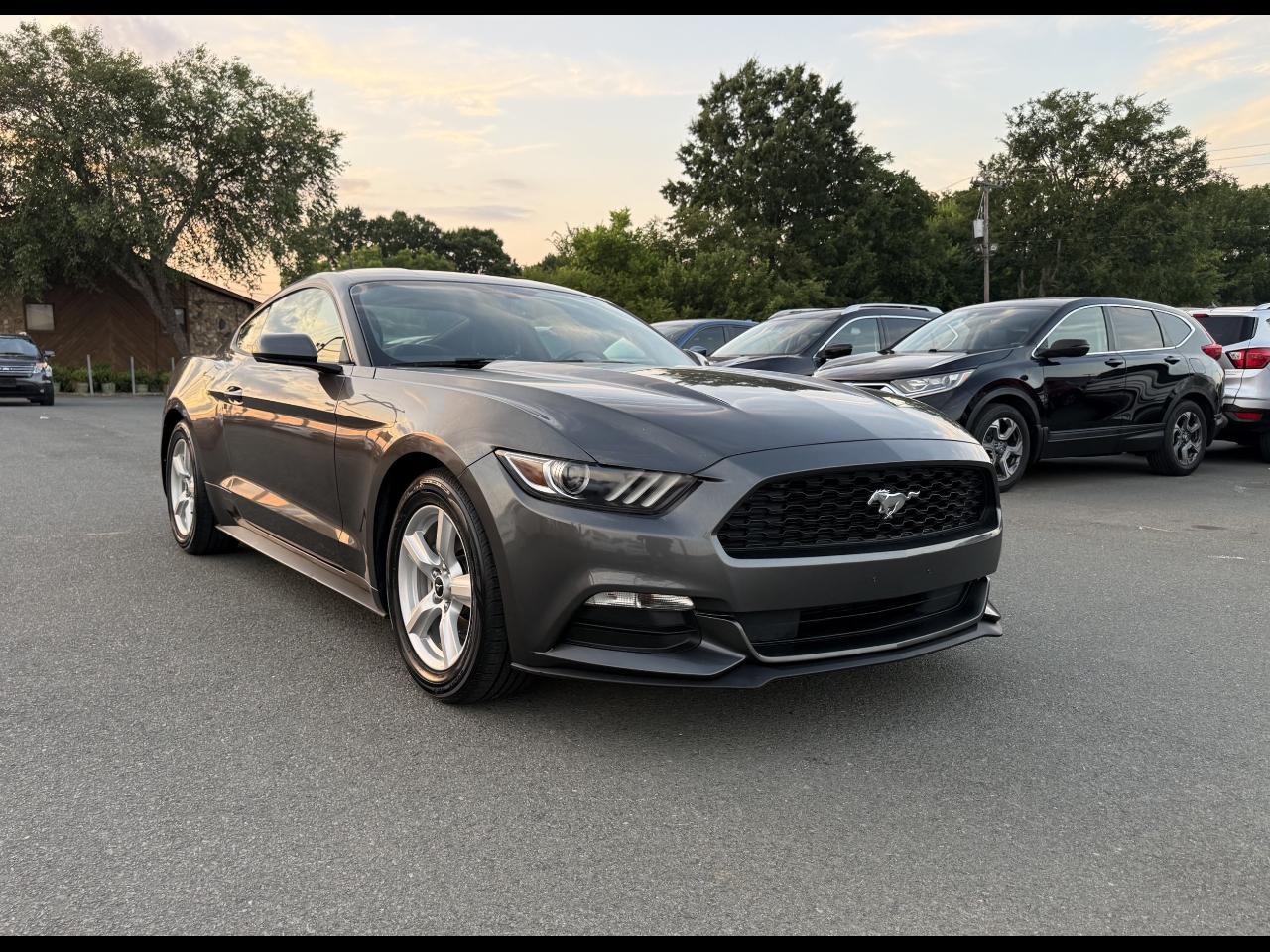 Ford Mustang V6 Coupe 2017