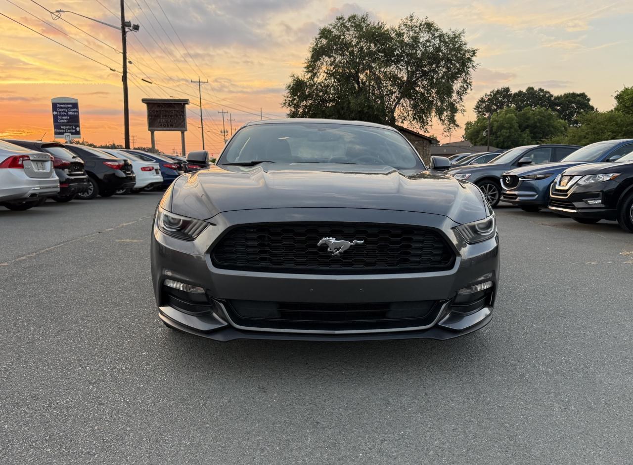 Ford Mustang V6 Coupe 2017