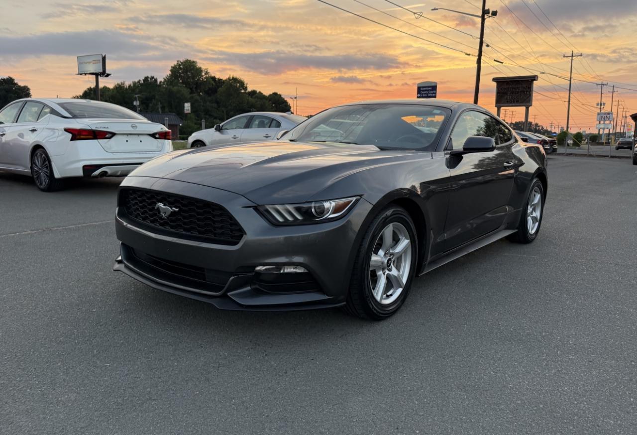 Ford Mustang V6 Coupe 2017