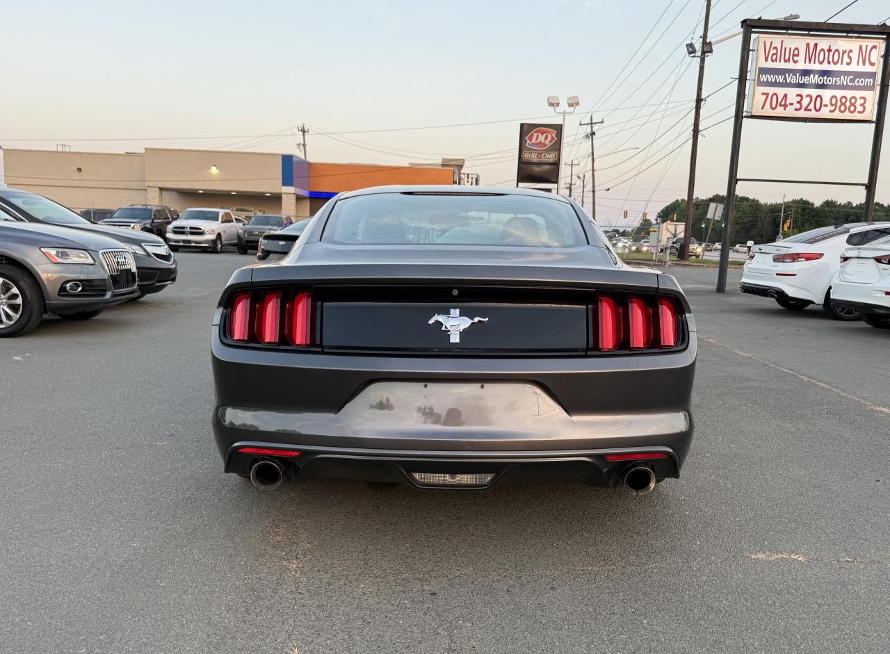 Ford Mustang V6 Coupe 2017