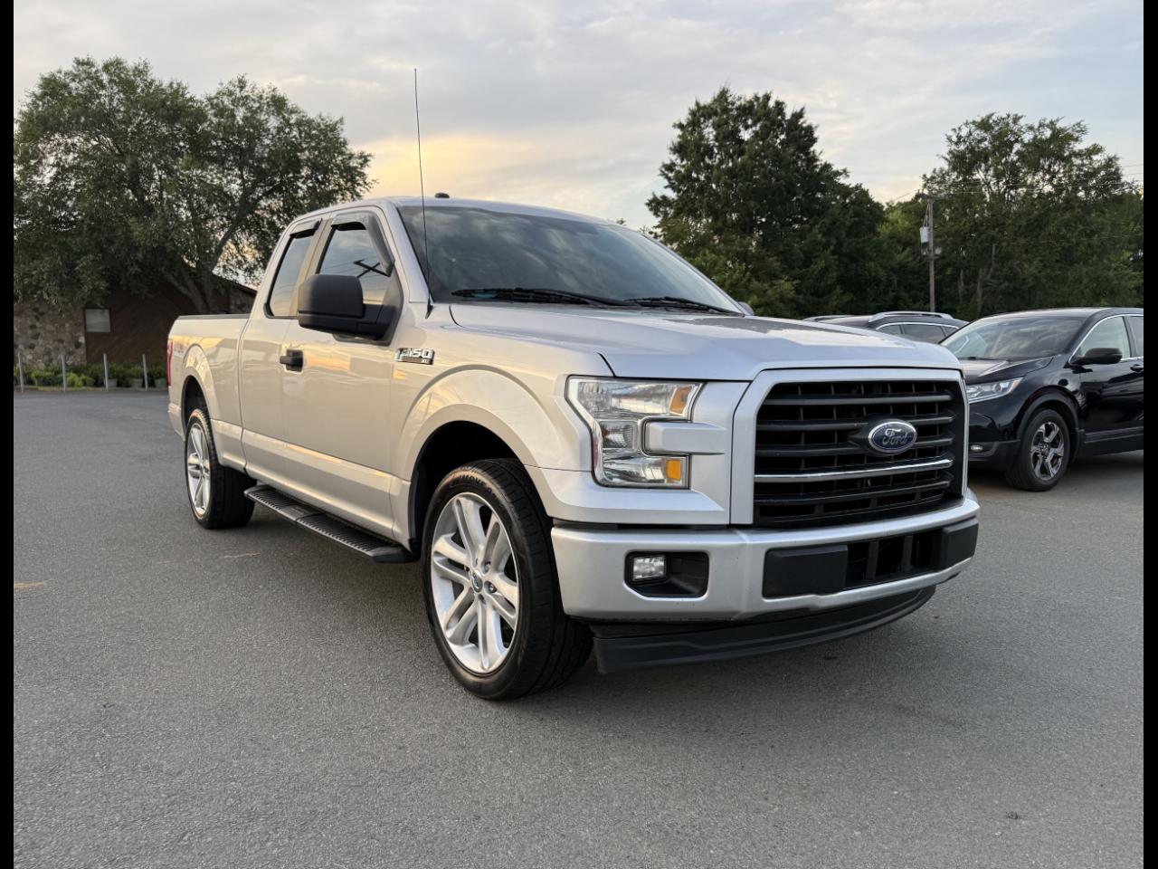 Ford F-150 XL SuperCab 6.5-ft. Bed 2WD 2017