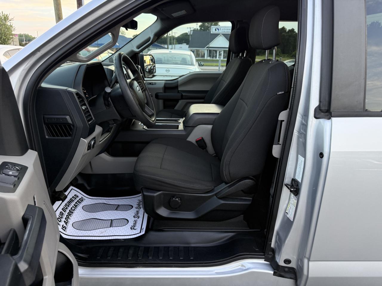 Ford F-150 XL SuperCab 6.5-ft. Bed 2WD 2017
