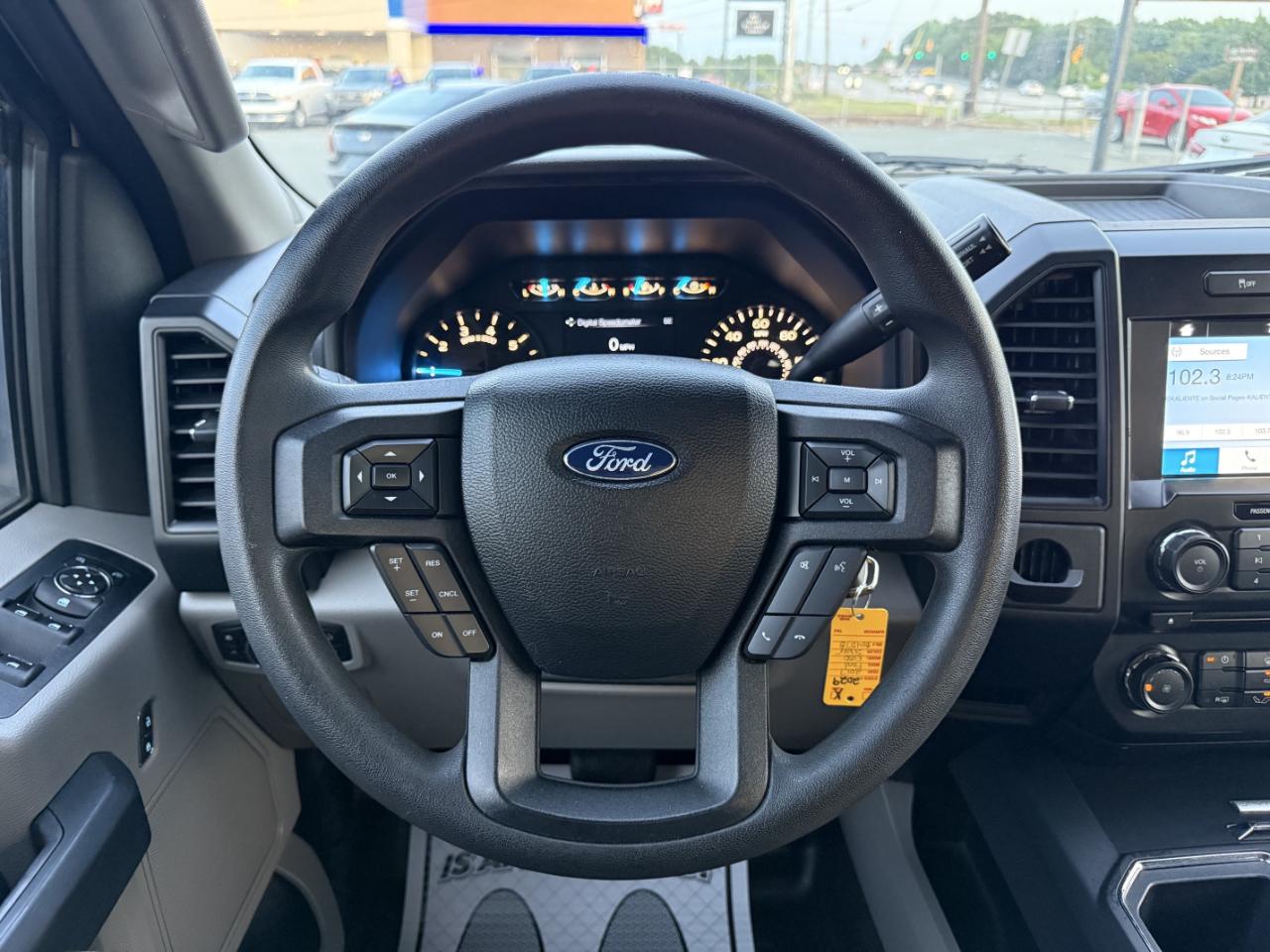 Ford F-150 XL SuperCab 6.5-ft. Bed 2WD 2017