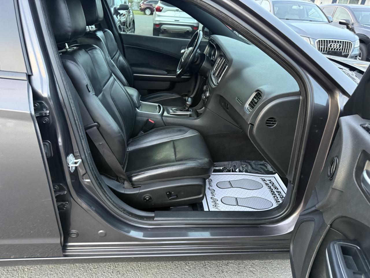 Dodge Charger SXT 2020