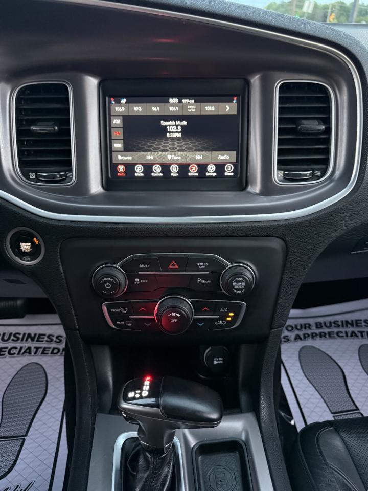Dodge Charger SXT 2020