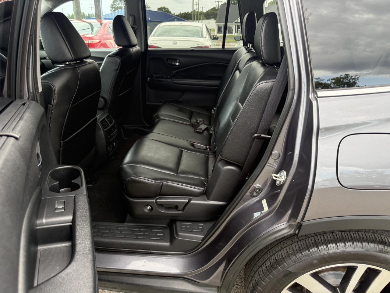 Honda Pilot Touring 2WD 2016