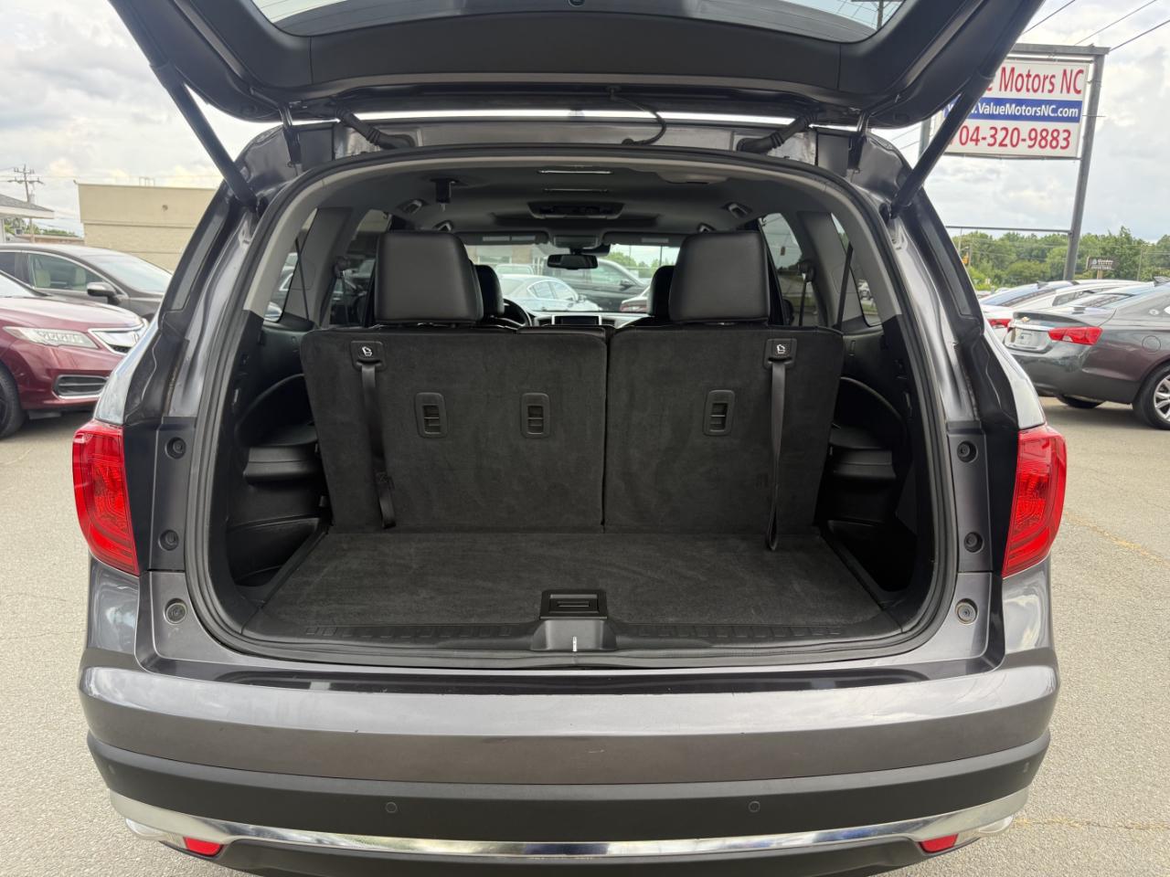 Honda Pilot Touring 2WD 2016