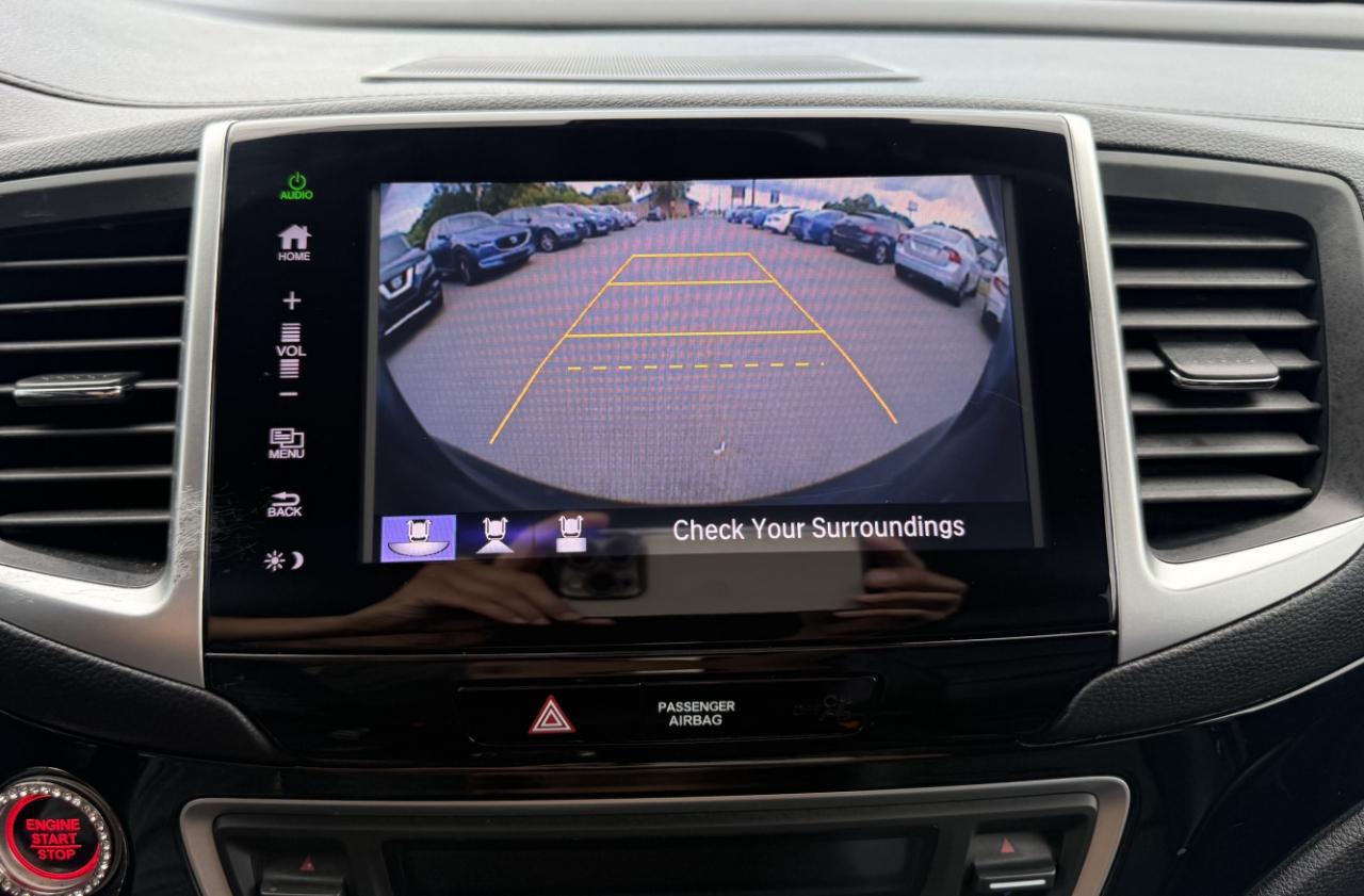 Honda Pilot Touring 2WD 2016