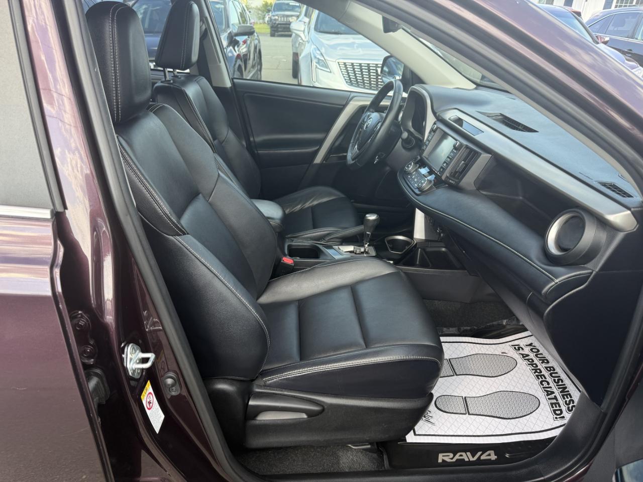 Toyota RAV4 Limited AWD 2018