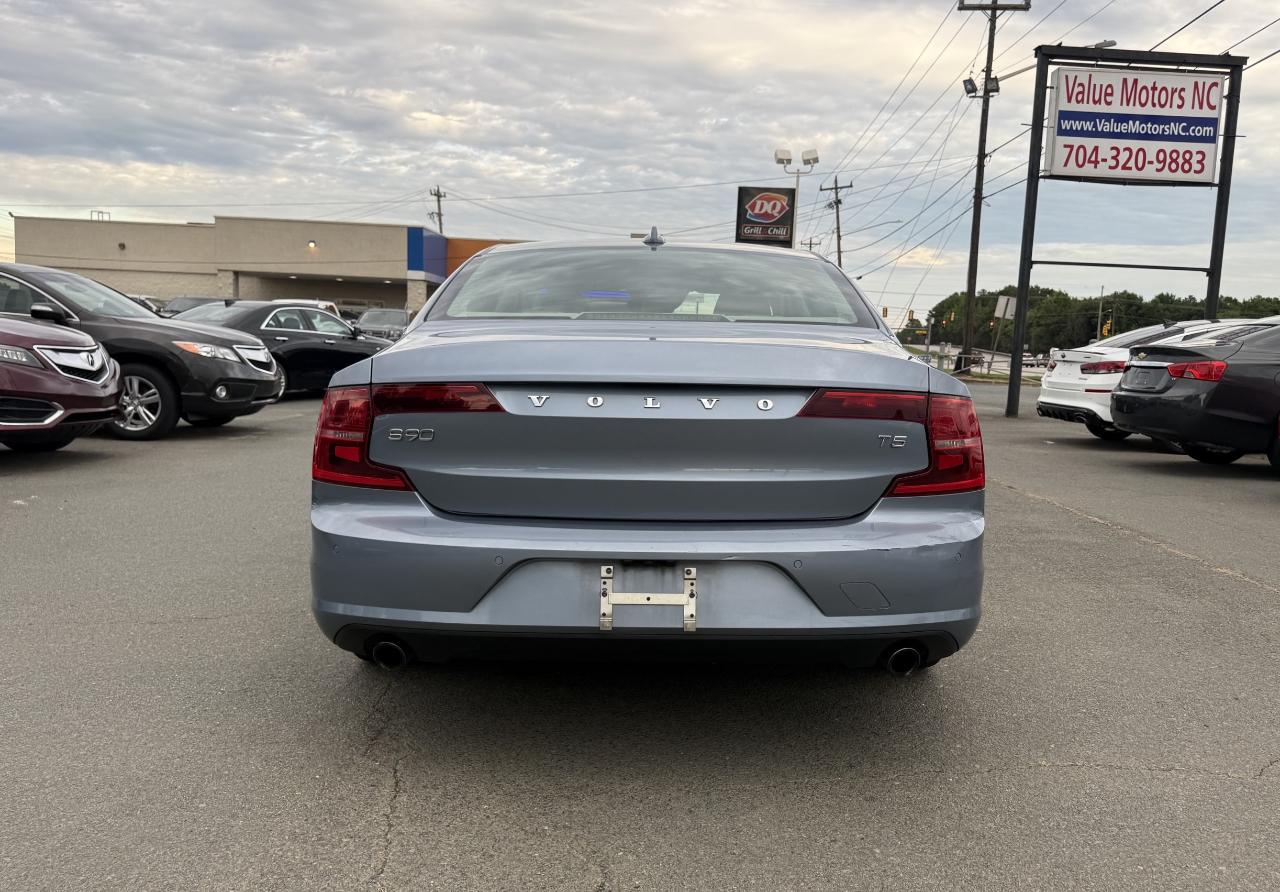 Volvo S90 T5 Momentum 2017