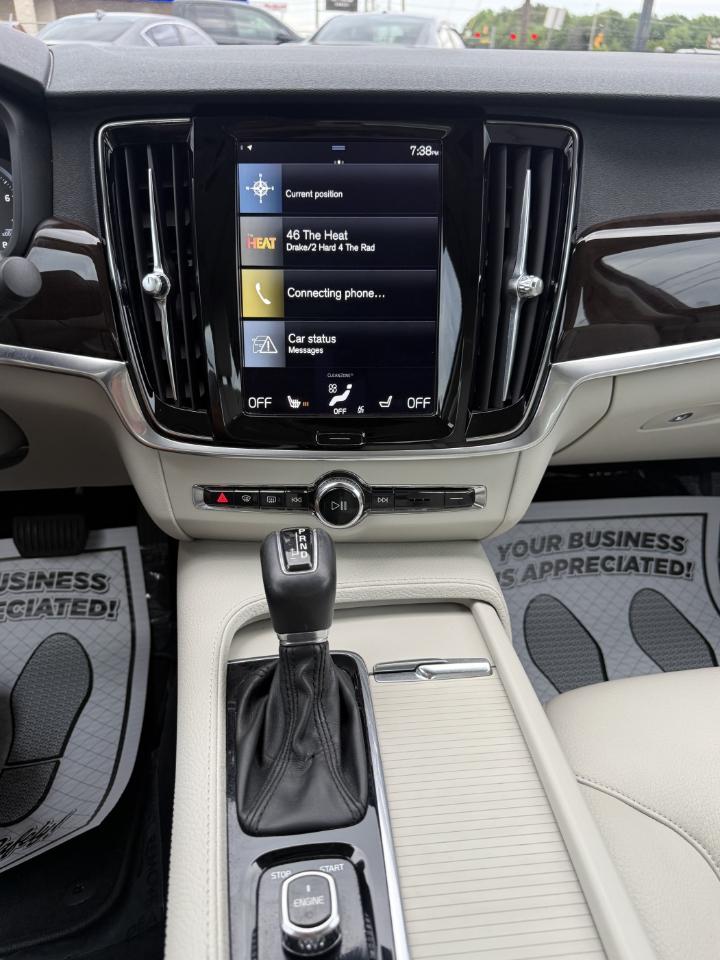 Volvo S90 T5 Momentum 2017