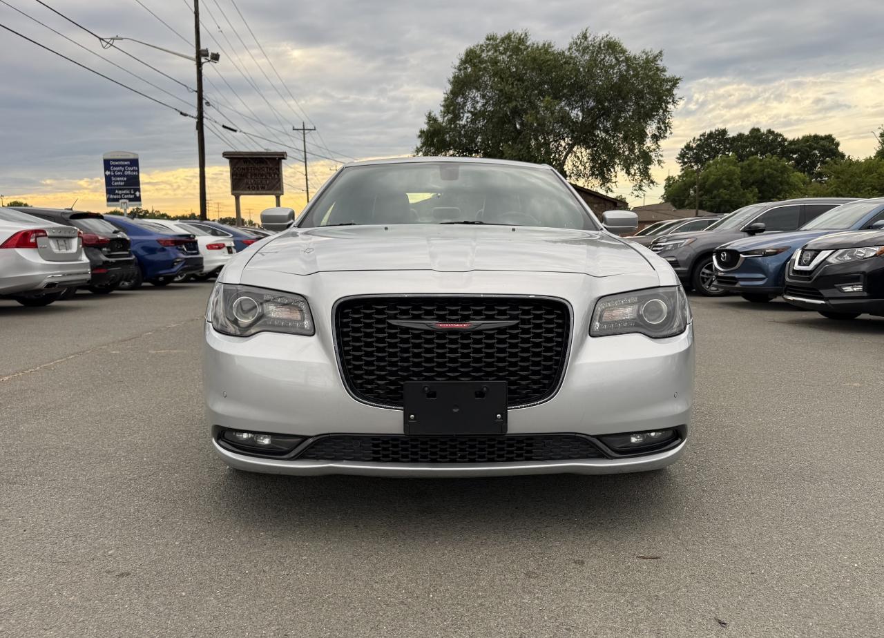 Chrysler 300 S V6 RWD 2021