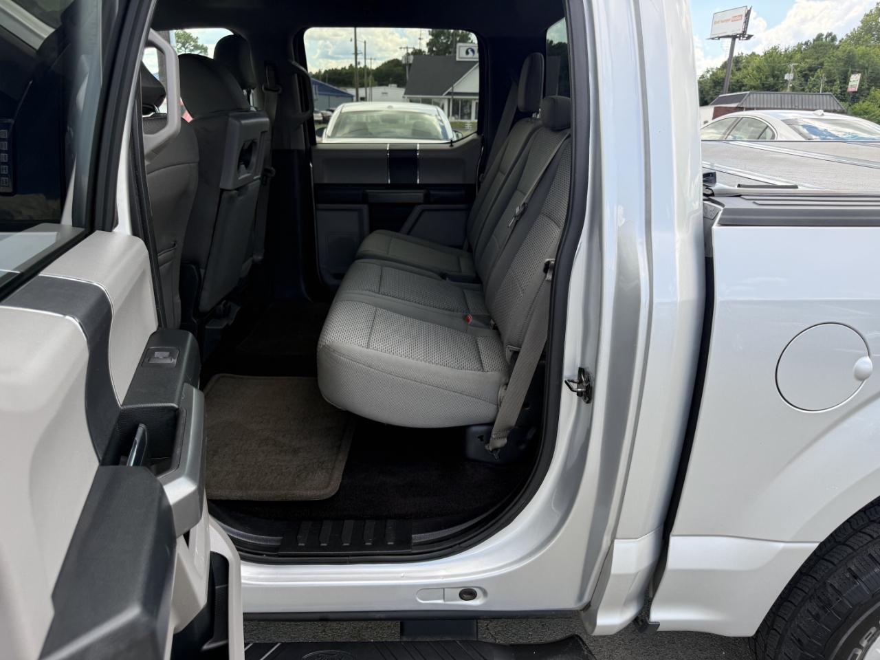 Ford F-150 Lariat SuperCrew 5.5-ft. Bed 4WD 2016