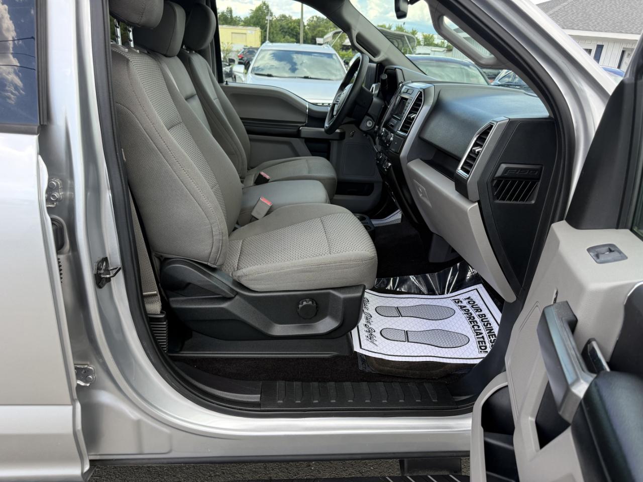Ford F-150 Lariat SuperCrew 5.5-ft. Bed 4WD 2016