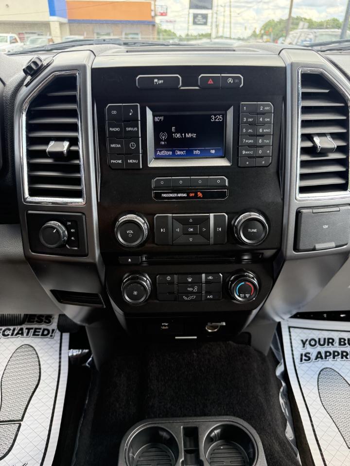 Ford F-150 Lariat SuperCrew 5.5-ft. Bed 4WD 2016