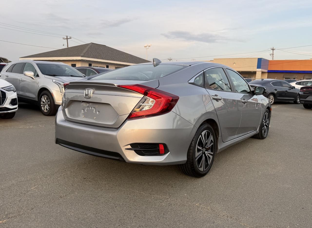 Honda Civic EX-T Sedan CVT 2017