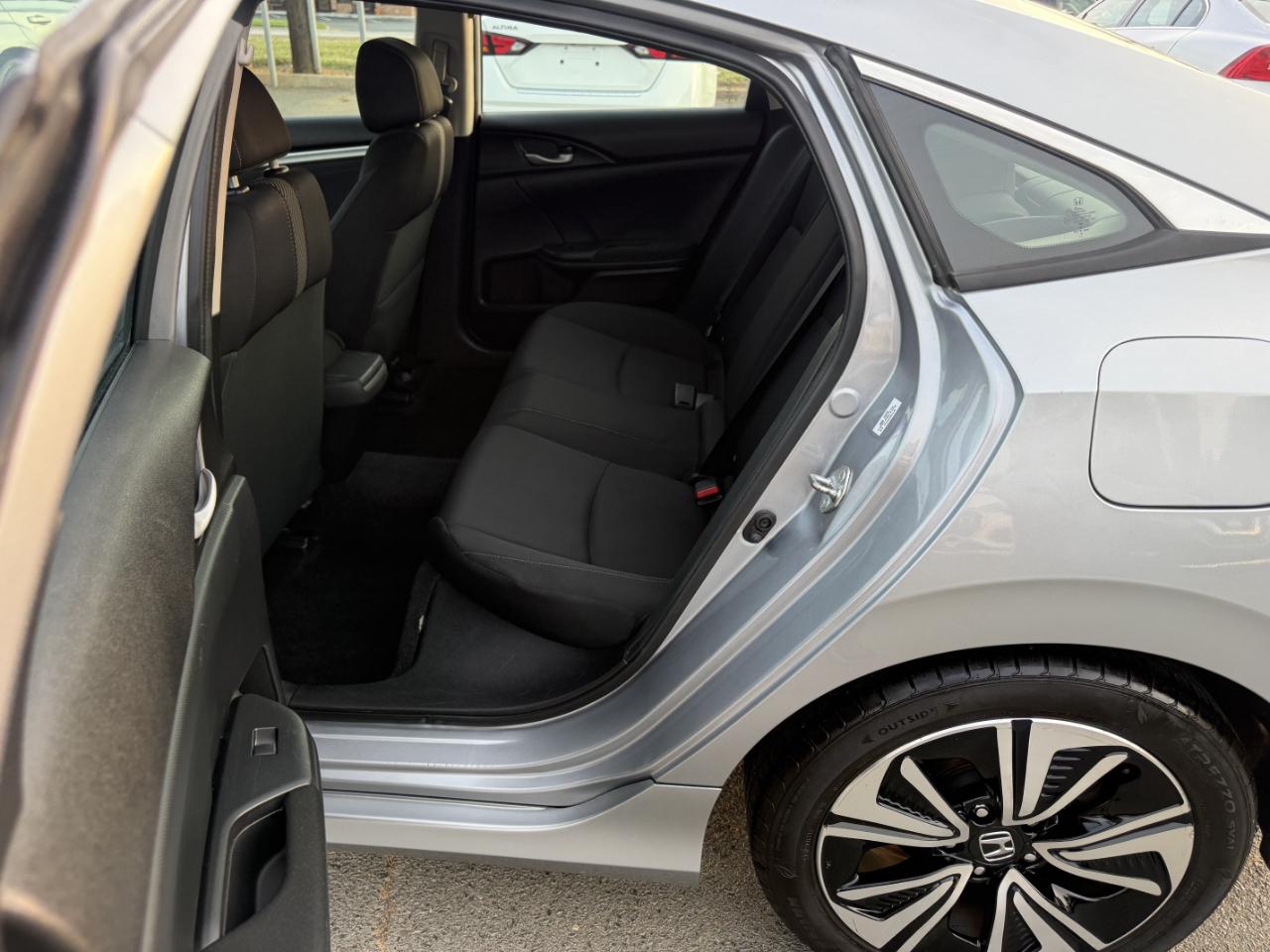 Honda Civic EX-T Sedan CVT 2017