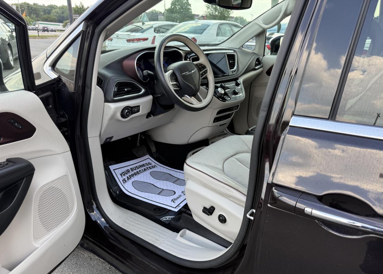 Chrysler Pacifica Limited 2018