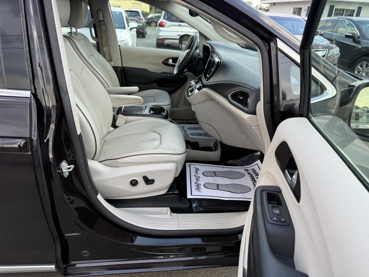 Chrysler Pacifica Limited 2018