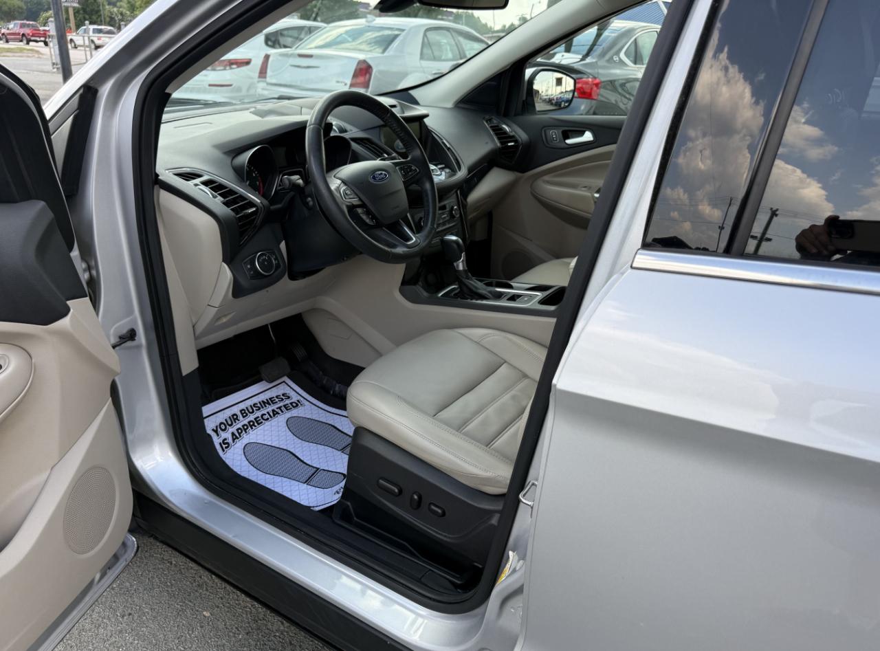 Ford Escape Titanium FWD 2017