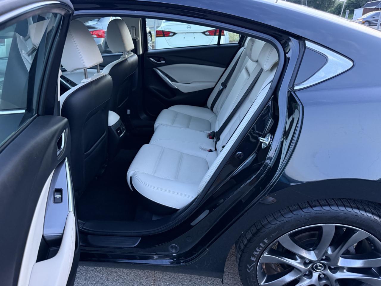Mazda MAZDA6 i Grand Touring 2016