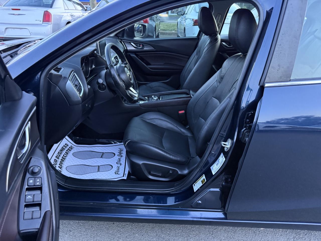 Mazda MAZDA3 s Grand Touring AT 5-Door 2017