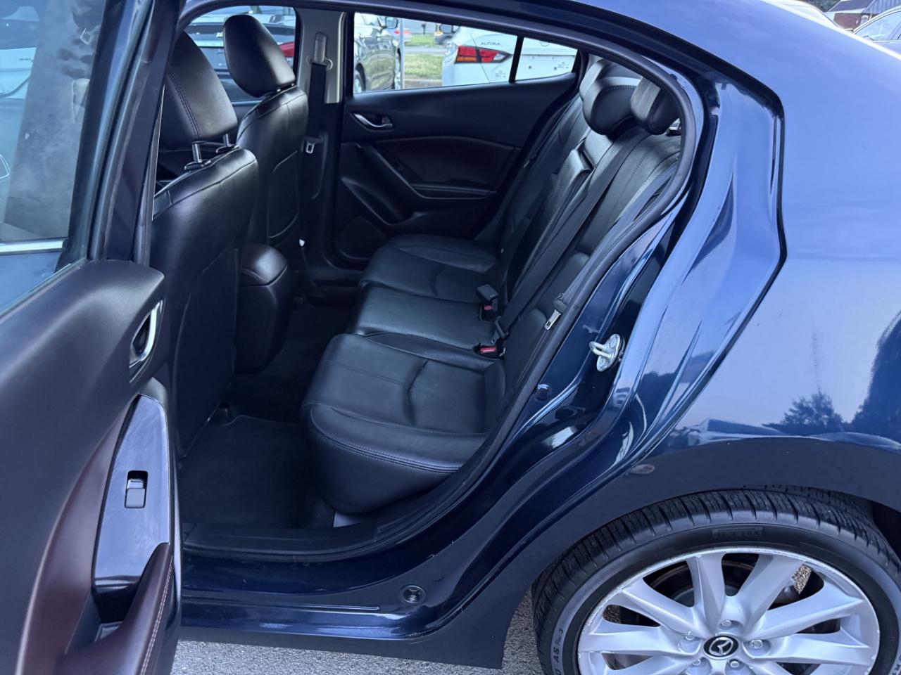 Mazda MAZDA3 s Grand Touring AT 5-Door 2017