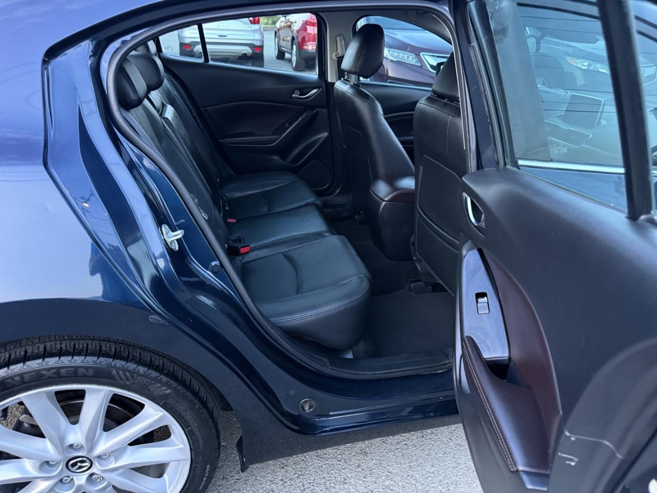 Mazda MAZDA3 s Grand Touring AT 5-Door 2017