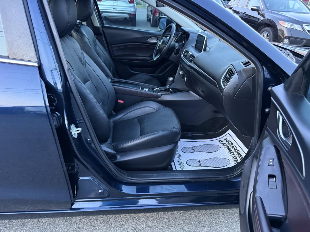 Mazda MAZDA3 s Grand Touring AT 5-Door 2017