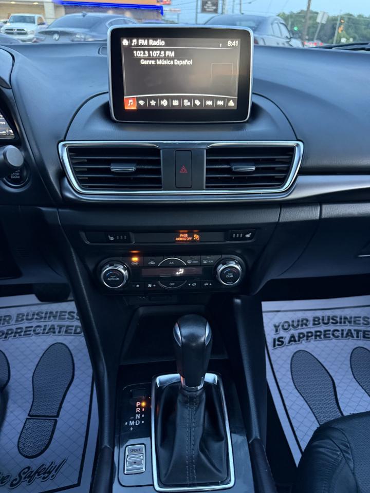 Mazda MAZDA3 s Grand Touring AT 5-Door 2017