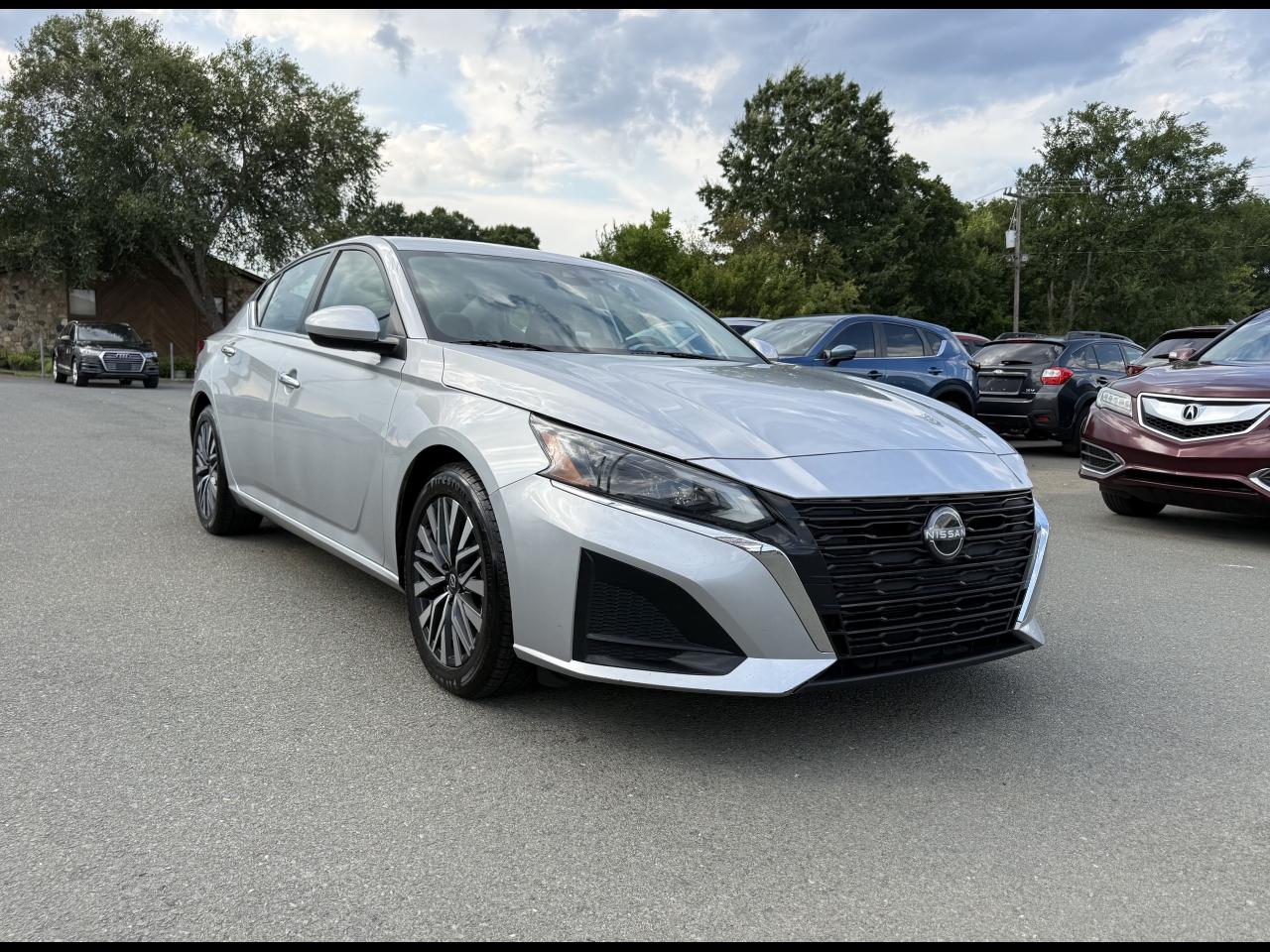 Nissan Altima 2.5 SV 2023