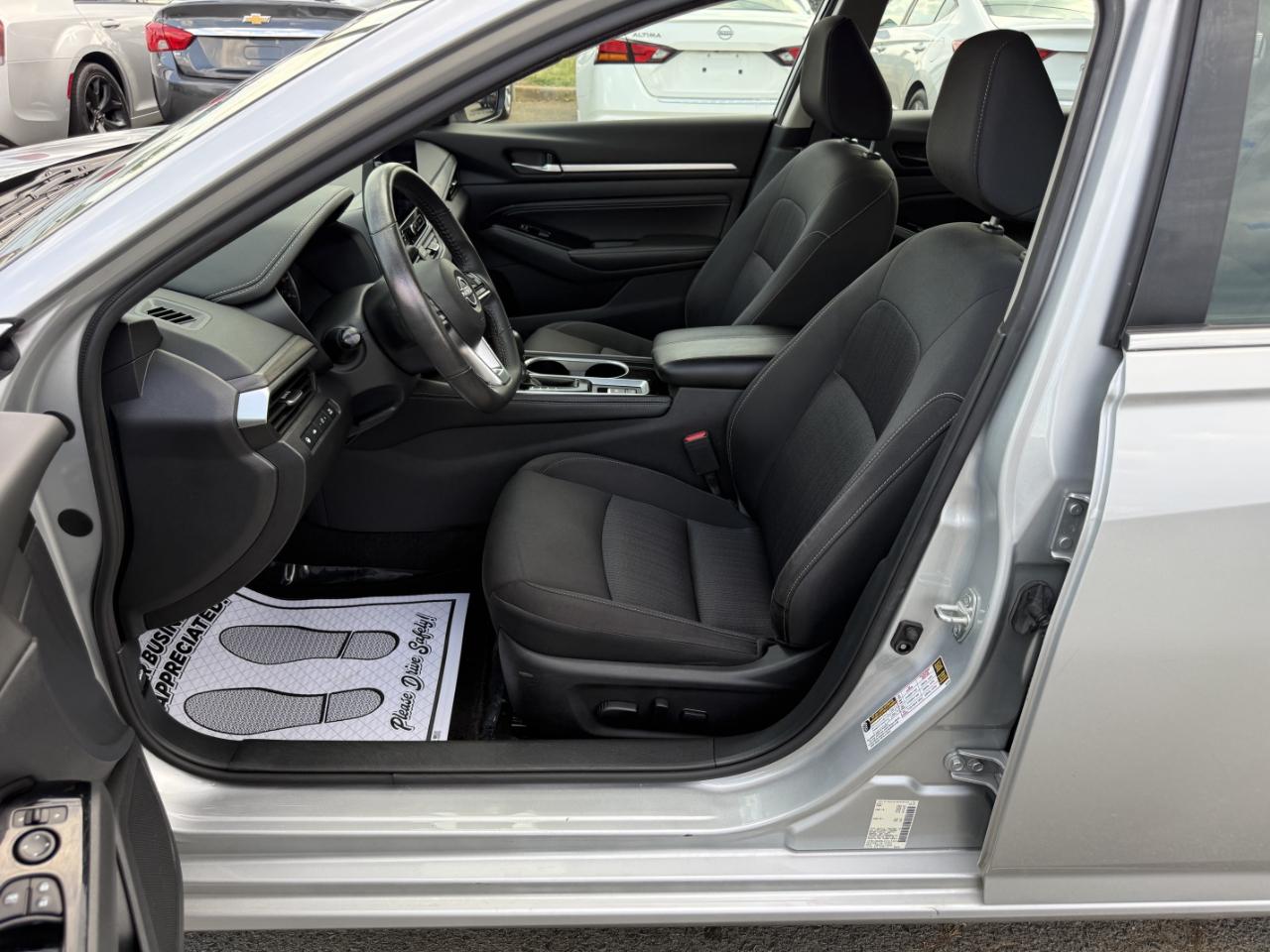 Nissan Altima 2.5 SV 2023