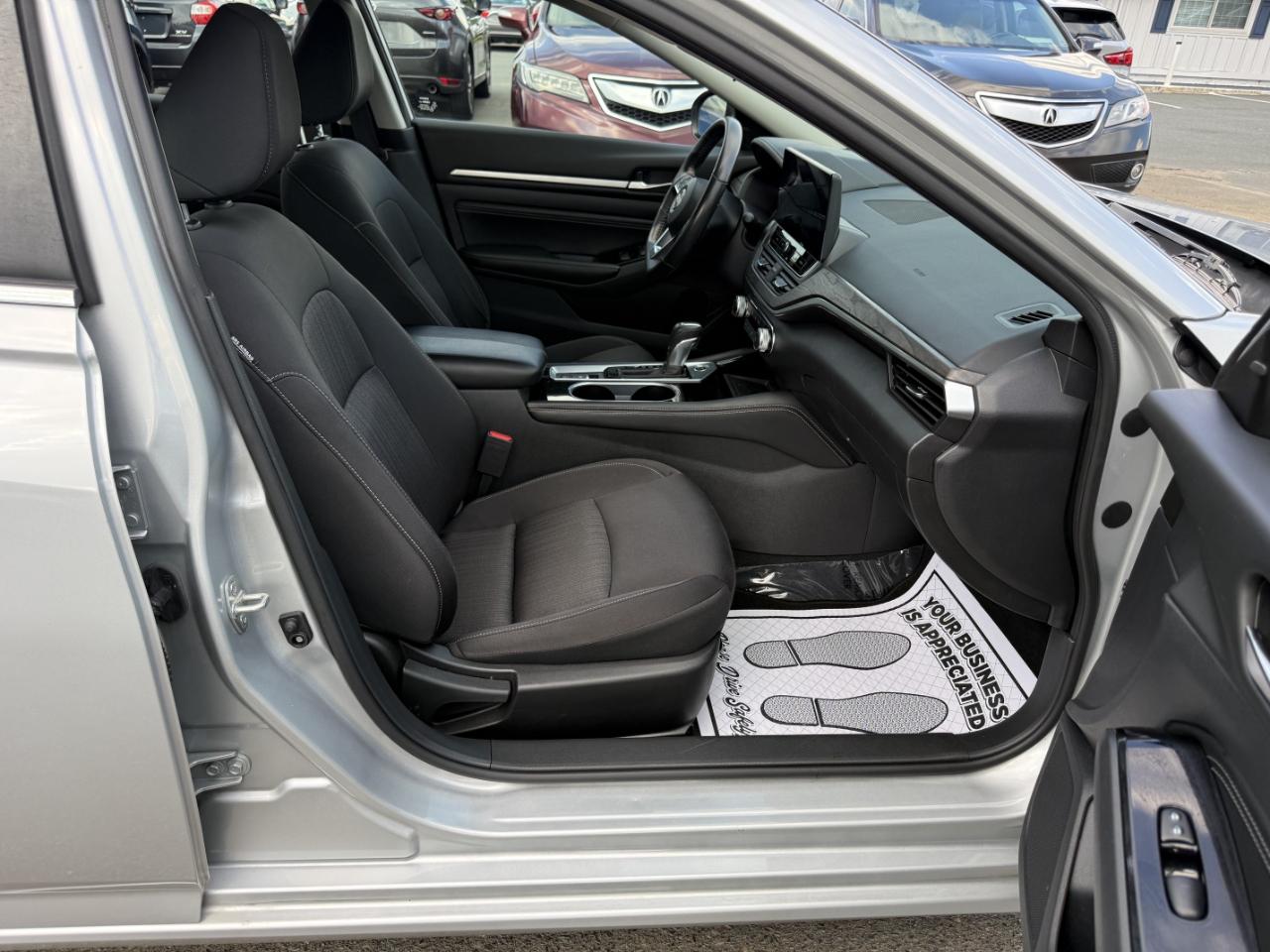 Nissan Altima 2.5 SV 2023