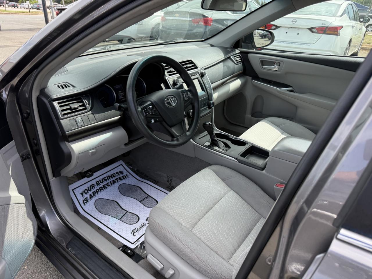 Toyota Camry LE 2017