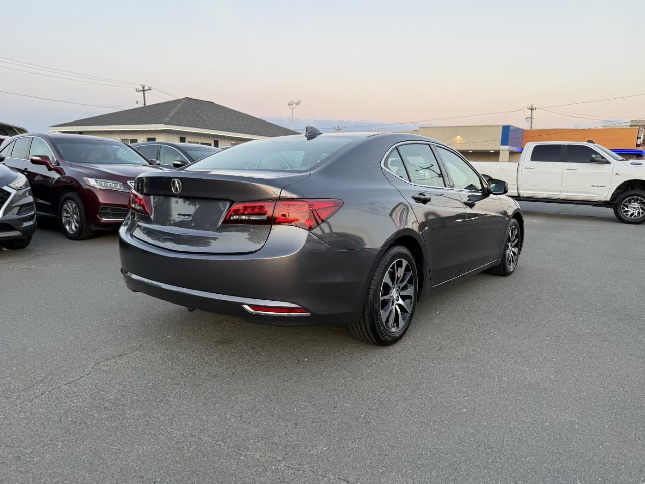 Acura TLX Base 2.4L 2017