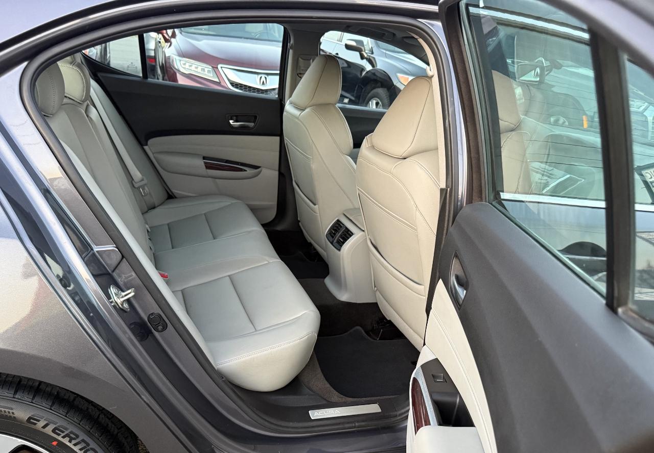 Acura TLX Base 2.4L 2017