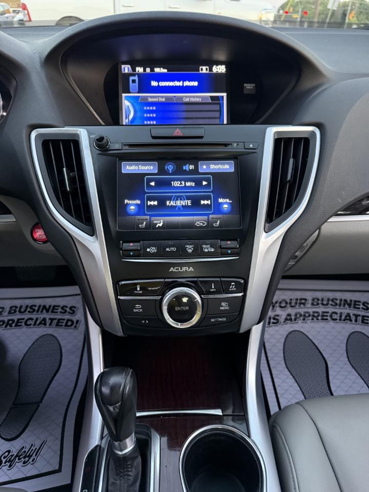 Acura TLX Base 2.4L 2017
