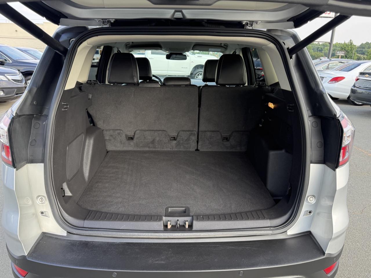 Ford Escape Titanium FWD 2017