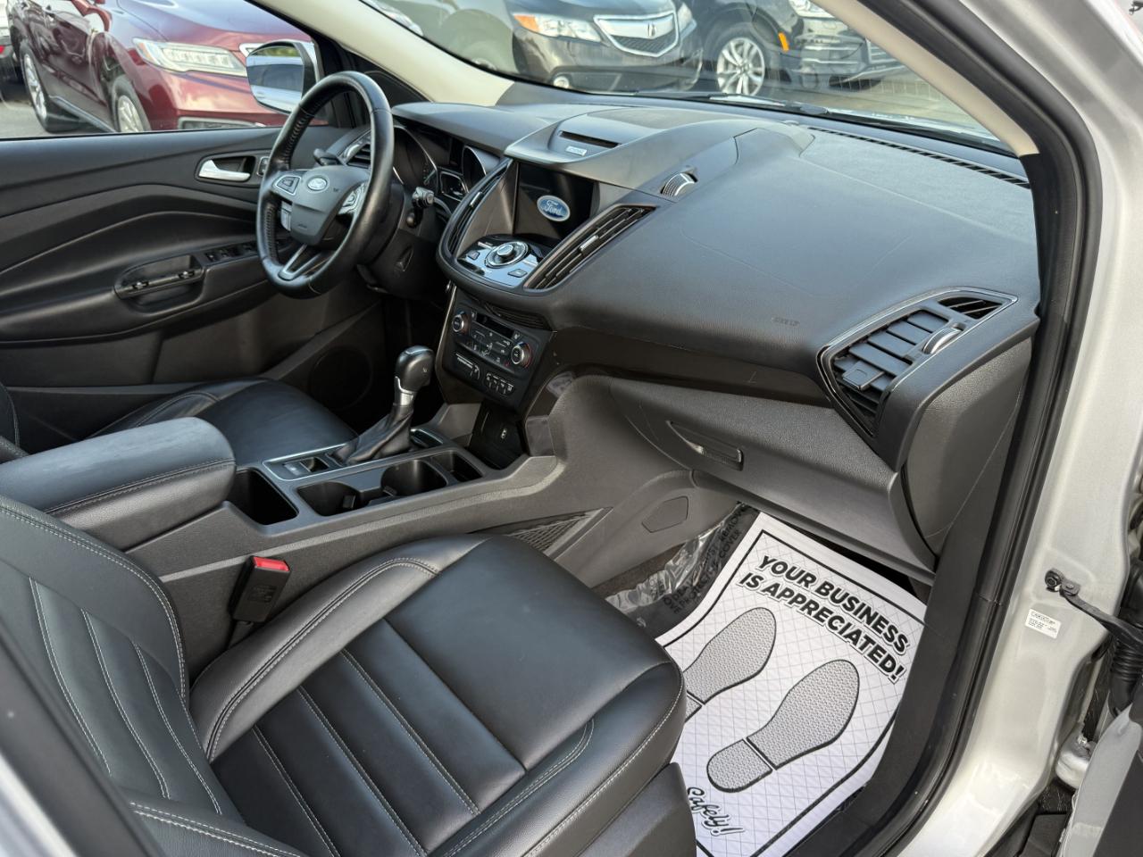 Ford Escape Titanium FWD 2017